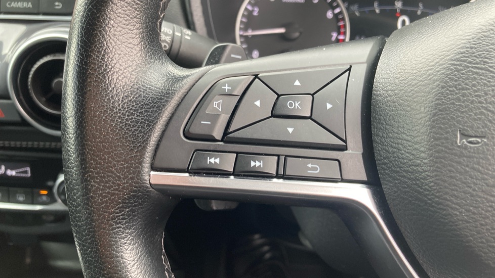 Nissan Juke 1.0 DiG-T 114 N-Connecta 5dr DCT Petrol Hatchback - Image 18