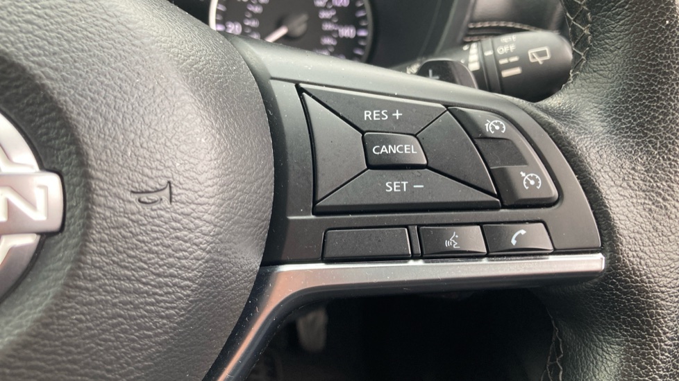 Nissan Juke 1.0 DiG-T 114 N-Connecta 5dr DCT Petrol Hatchback - Image 19