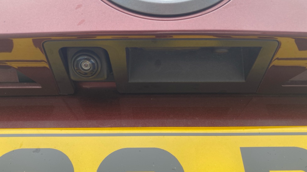 Nissan Juke 1.0 DiG-T 114 N-Connecta 5dr DCT Petrol Hatchback - Image 7
