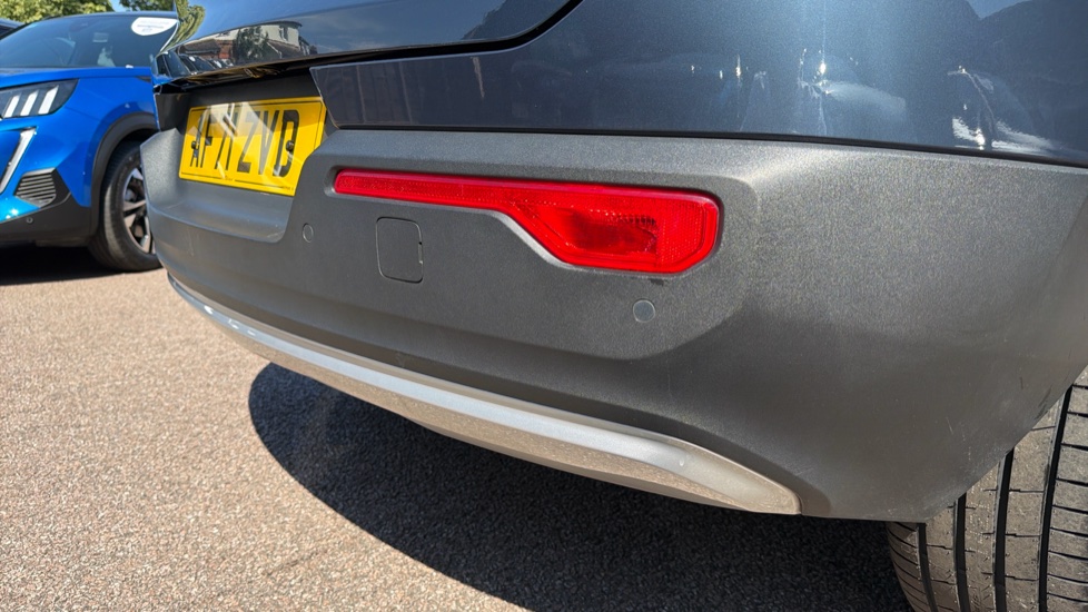 Volvo XC40 2.0 B4P Inscription Pro 5dr Auto [7 speed] Petrol Estate - Image 32