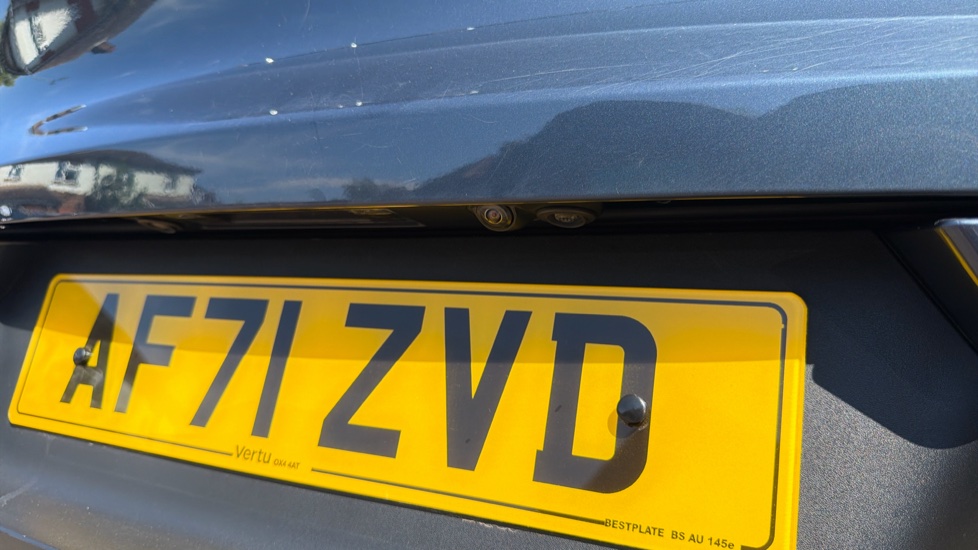 Volvo XC40 2.0 B4P Inscription Pro 5dr Auto [7 speed] Petrol Estate - Image 33