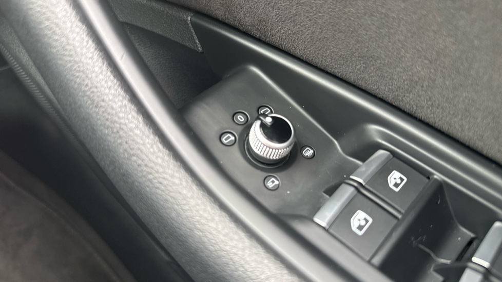 Audi A5 35 TDI S Line 5dr S Tronic Diesel Hatchback - Image 41