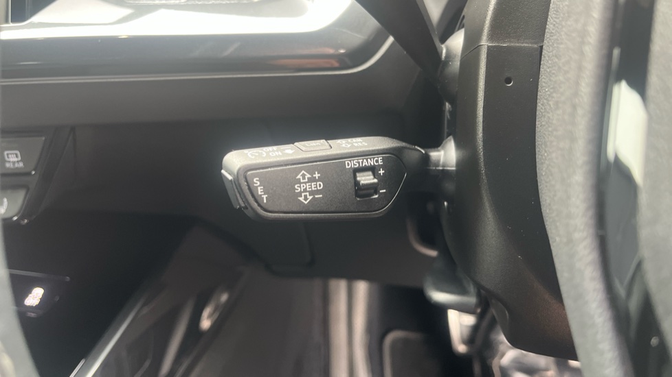 Audi Q4 e-tron 125kW 35 55.52kWh S Line 5dr Auto Electric Estate - Image 24
