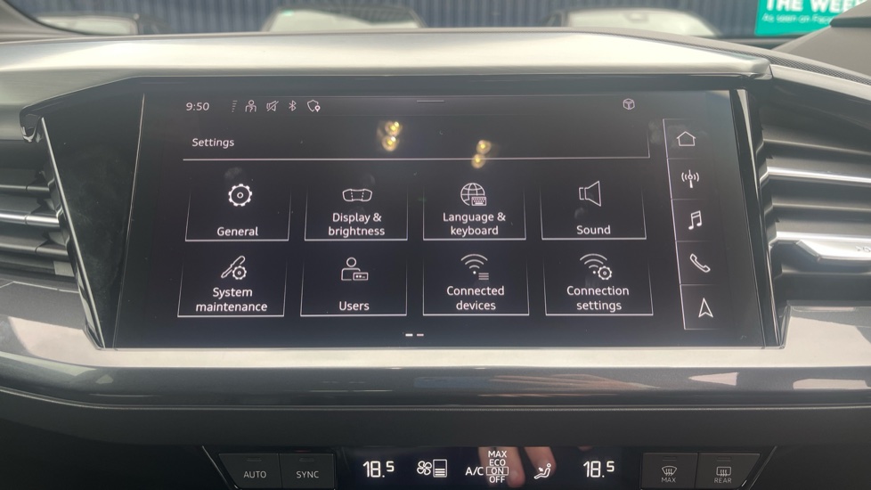 Audi Q4 e-tron 125kW 35 55.52kWh S Line 5dr Auto Electric Estate - Image 34