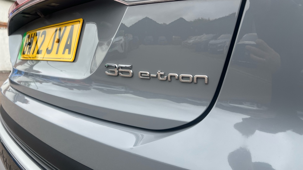 Audi Q4 e-tron 125kW 35 55.52kWh S Line 5dr Auto Electric Estate - Image 42