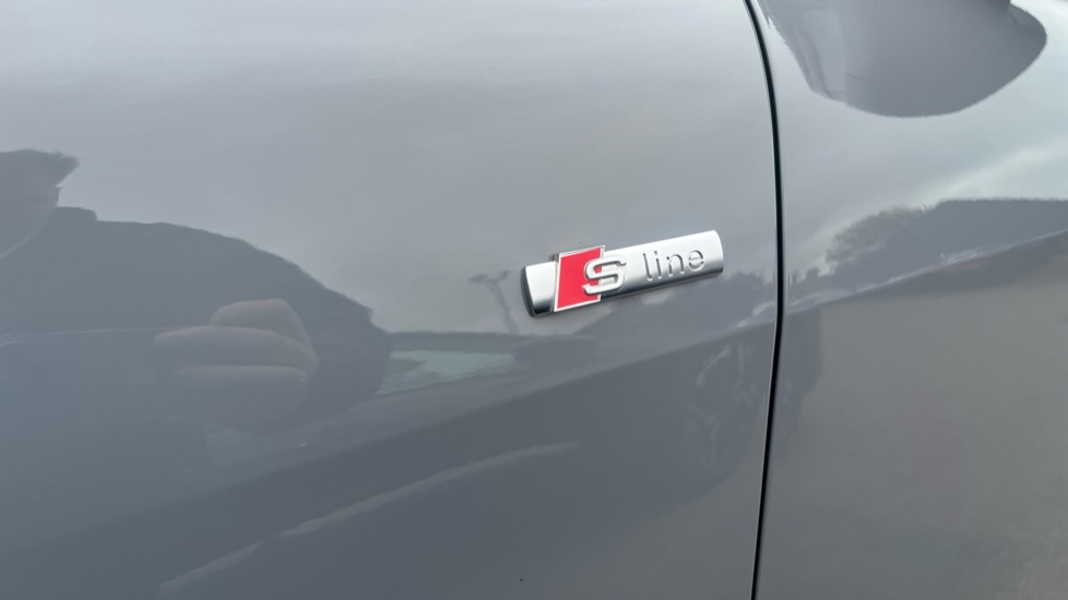 Audi Q4 e-tron 125kW 35 55.52kWh S Line 5dr Auto Electric Estate - Image 45