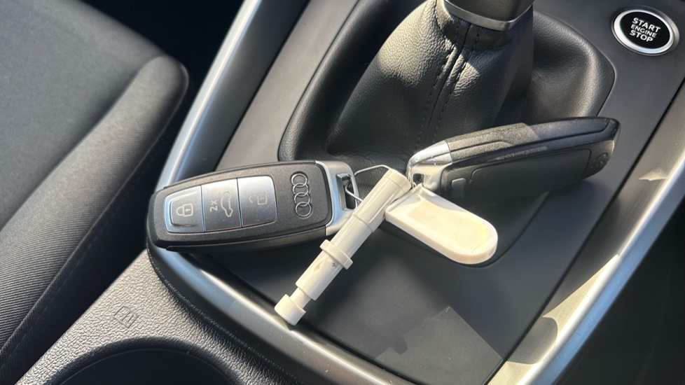 Audi A3 35 TFSI Technik 5dr Petrol Hatchback - Image 20