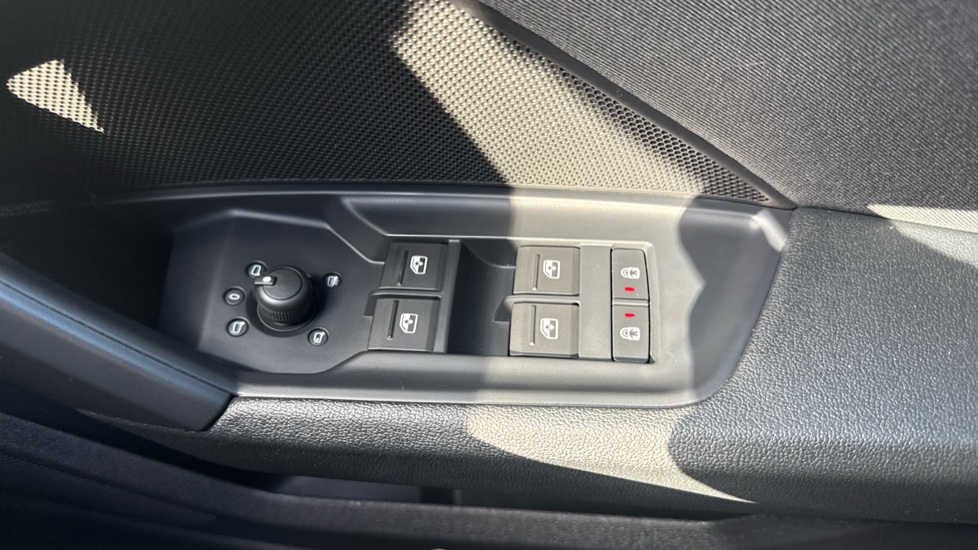 Audi A3 35 TFSI Technik 5dr Petrol Hatchback - Image 30