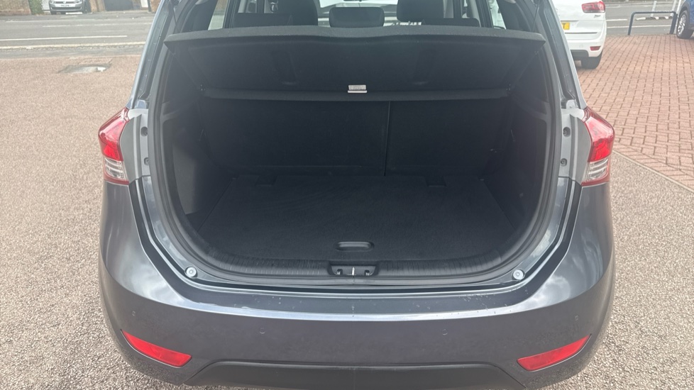 Hyundai ix20 1.4 Blue Drive SE 5dr Petrol Hatchback - Image 4