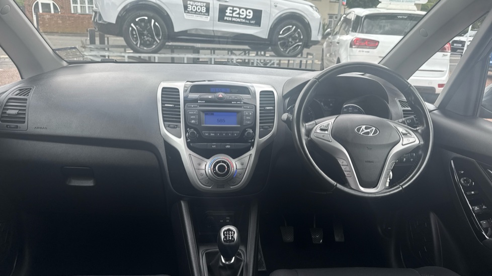 Hyundai ix20 1.4 Blue Drive SE 5dr Petrol Hatchback - Image 10