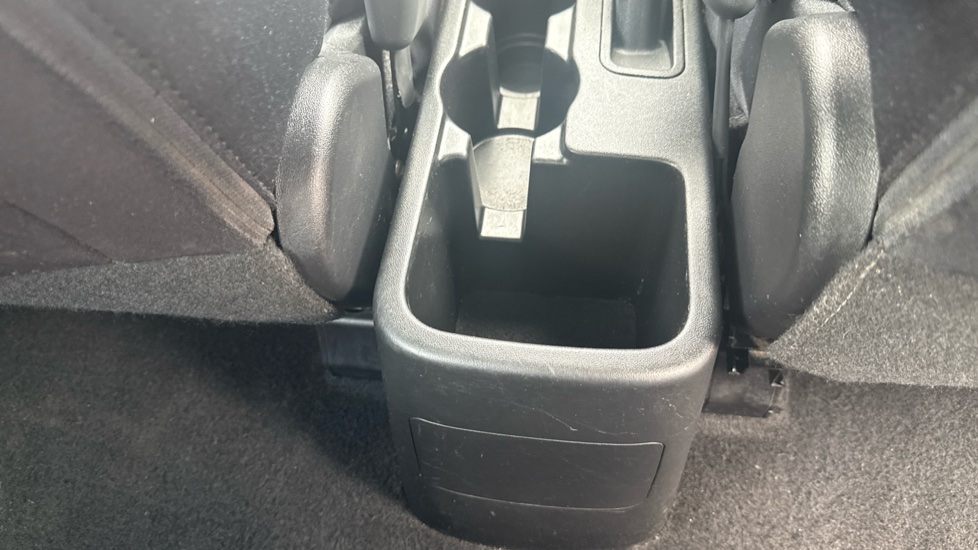 Hyundai ix20 1.4 Blue Drive SE 5dr Petrol Hatchback - Image 24