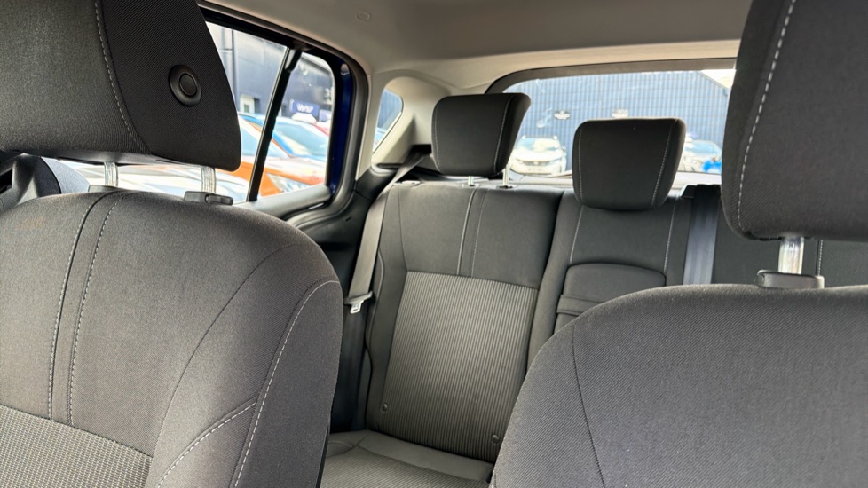 Ford B-MAX 1.6 Titanium 5dr Powershift Petrol Hatchback - Image 15