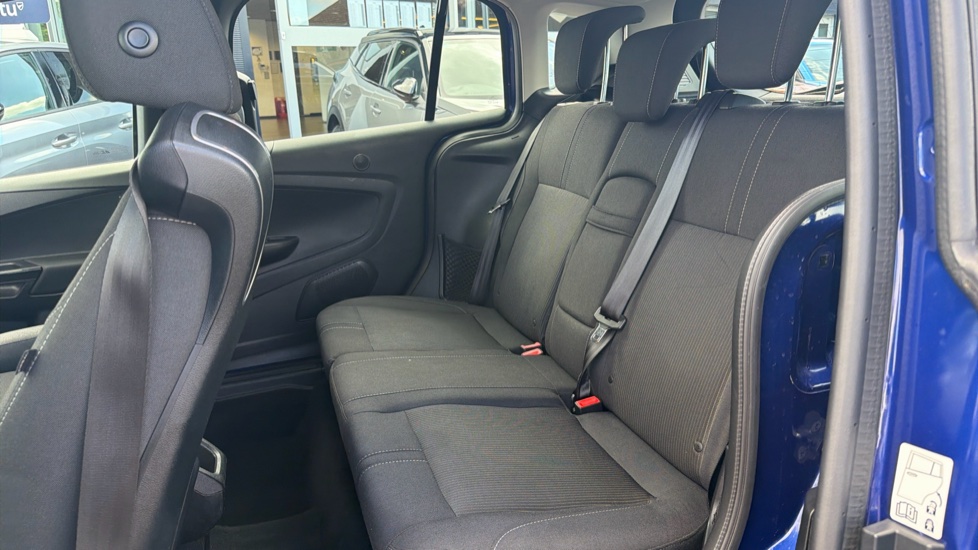 Ford B-MAX 1.6 Titanium 5dr Powershift Petrol Hatchback - Image 16