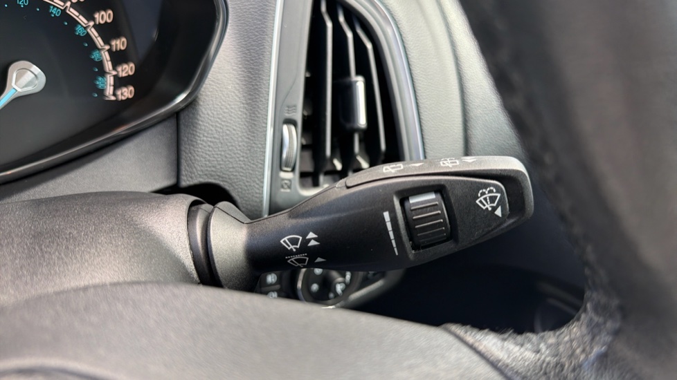 Ford B-MAX 1.6 Titanium 5dr Powershift Petrol Hatchback - Image 25