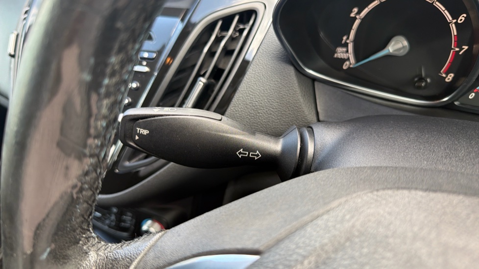 Ford B-MAX 1.6 Titanium 5dr Powershift Petrol Hatchback - Image 26