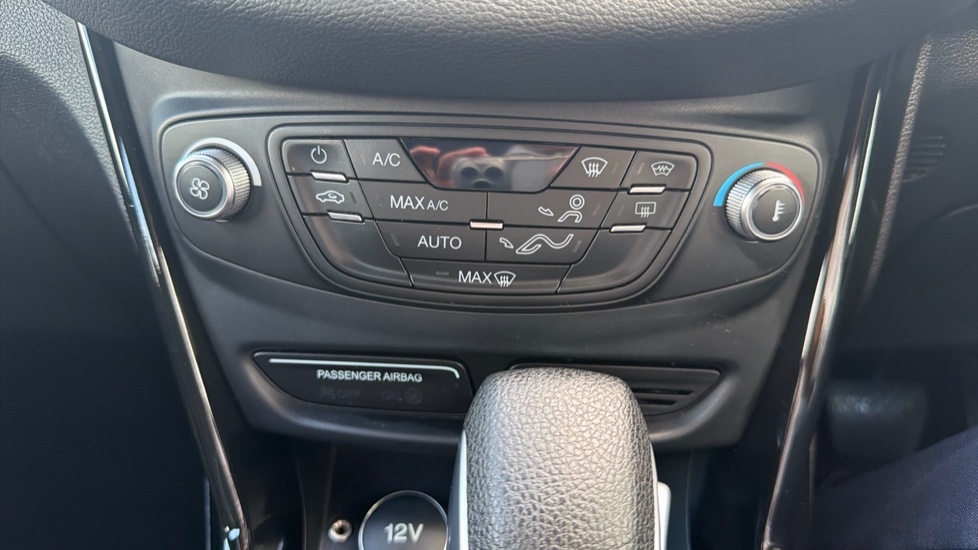 Ford B-MAX 1.6 Titanium 5dr Powershift Petrol Hatchback - Image 28