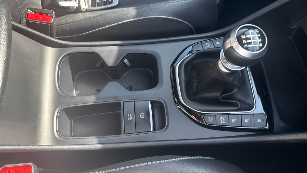 Hyundai TUCSON 1.6 TGDi Ultimate 5dr 2WD Petrol Estate - Image 32
