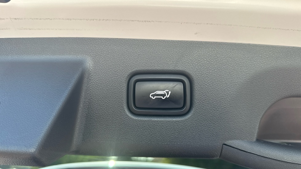 Hyundai TUCSON 1.6 TGDi Ultimate 5dr 2WD Petrol Estate - Image 39