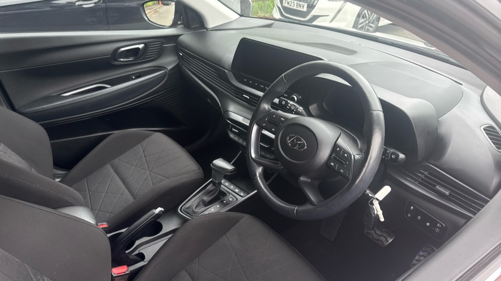 Hyundai BAYON 1.0 TGDi 48V MHEV Premium 5dr DCT Petrol Hatchback - Image 11
