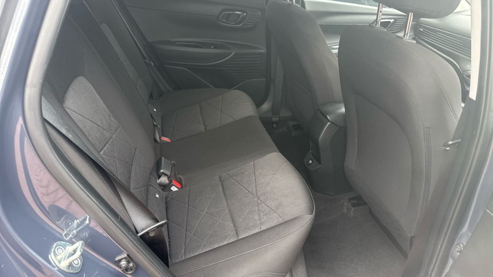 Hyundai BAYON 1.0 TGDi 48V MHEV Premium 5dr DCT Petrol Hatchback - Image 16