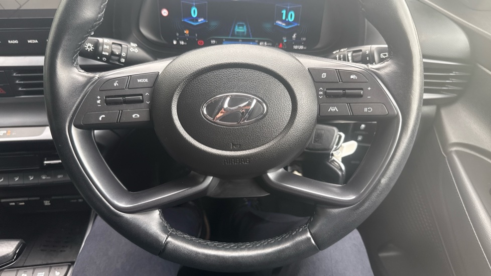Hyundai BAYON 1.0 TGDi 48V MHEV Premium 5dr DCT Petrol Hatchback - Image 27