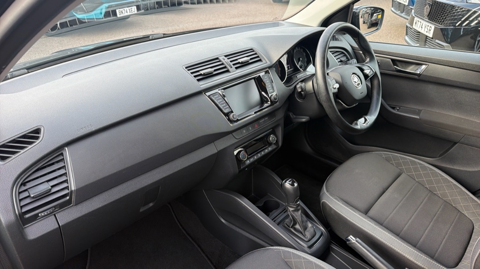 Skoda Fabia 1.0 TSI SE L 5dr DSG Petrol Estate - Image 9