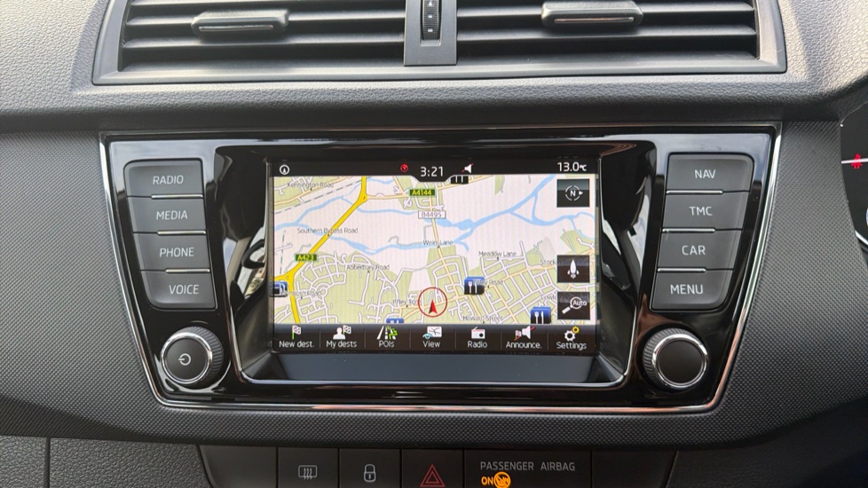 Skoda Fabia 1.0 TSI SE L 5dr DSG Petrol Estate - Image 12