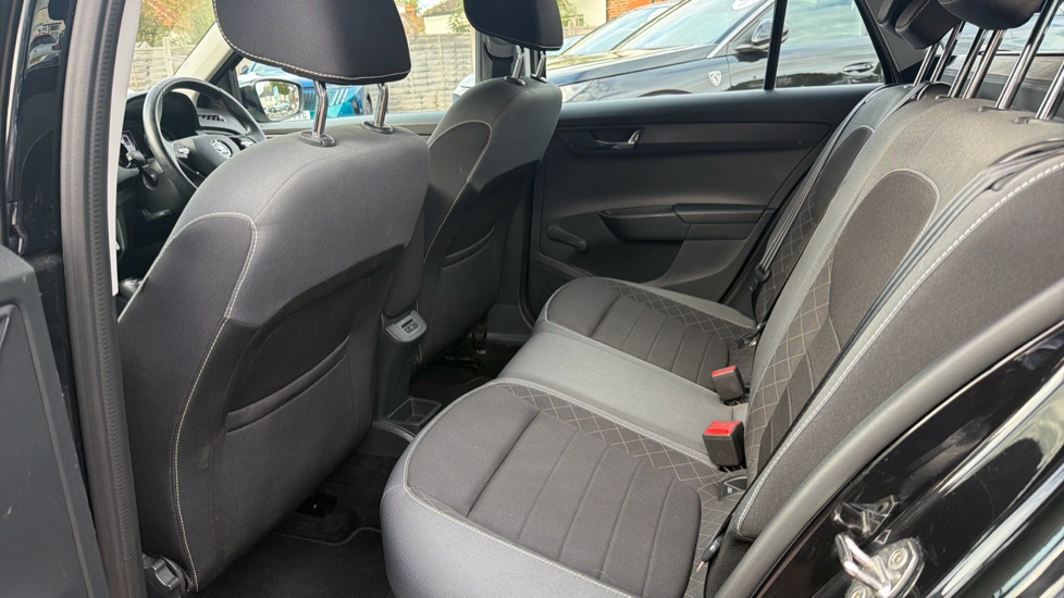 Skoda Fabia 1.0 TSI SE L 5dr DSG Petrol Estate - Image 16