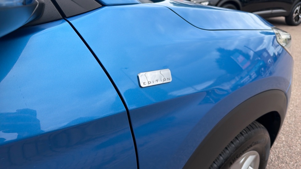 Hyundai TUCSON 1.7 CRDi Blue Drive Sport Edition 5dr 2WD Diesel Estate - Image 32