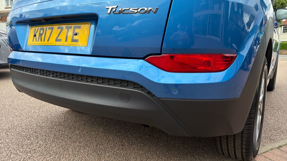Hyundai TUCSON 1.7 CRDi Blue Drive Sport Edition 5dr 2WD Diesel Estate - Image 34