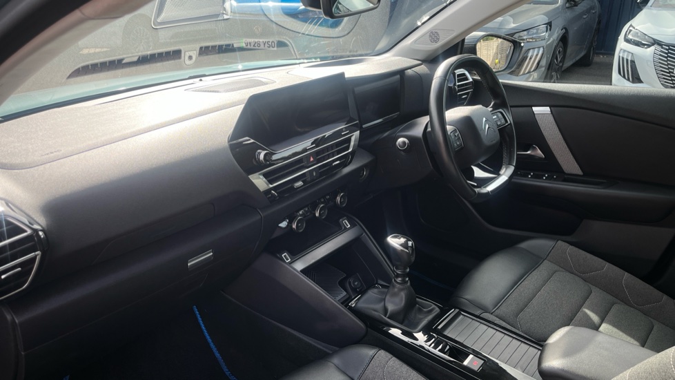 Citroen C4 1.2 PureTech [130] Shine 5dr Petrol Hatchback - Image 9
