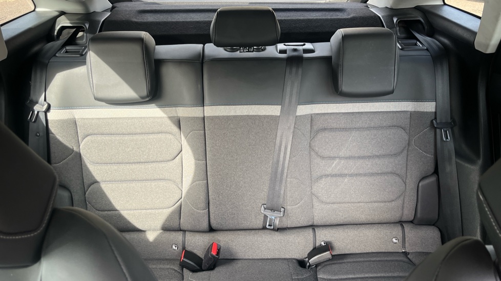 Citroen C4 1.2 PureTech [130] Shine 5dr Petrol Hatchback - Image 15