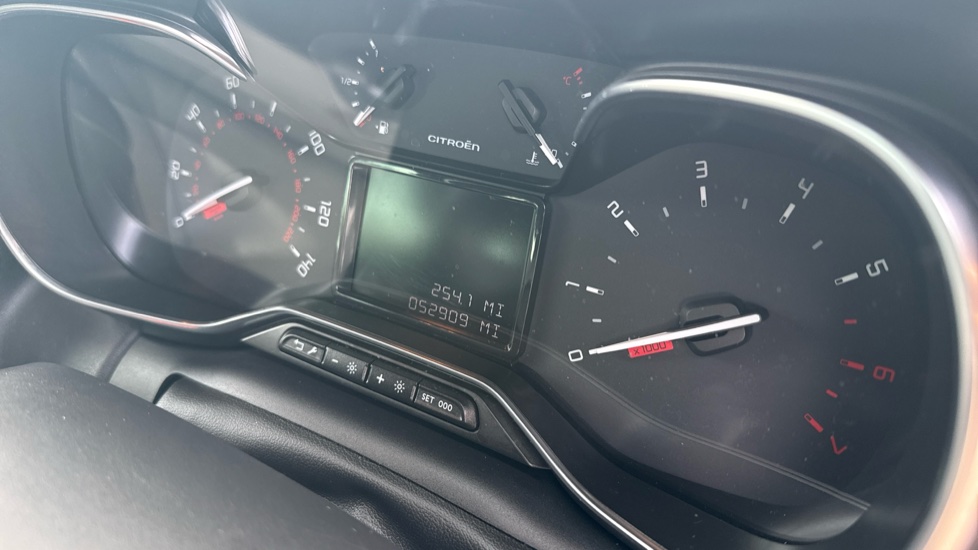 Citroen C3 Aircross 1.2 PureTech Flair 5dr Petrol Hatchback - Image 18