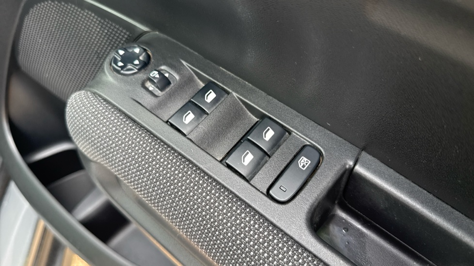 Citroen C3 Aircross 1.2 PureTech Flair 5dr Petrol Hatchback - Image 27