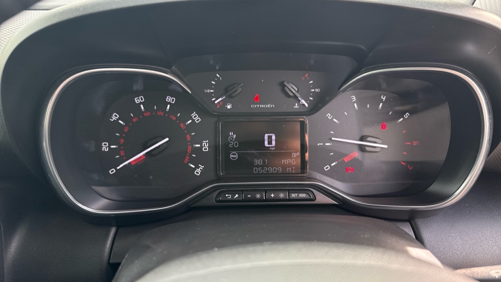 Citroen C3 Aircross 1.2 PureTech Flair 5dr Petrol Hatchback - Image 33
