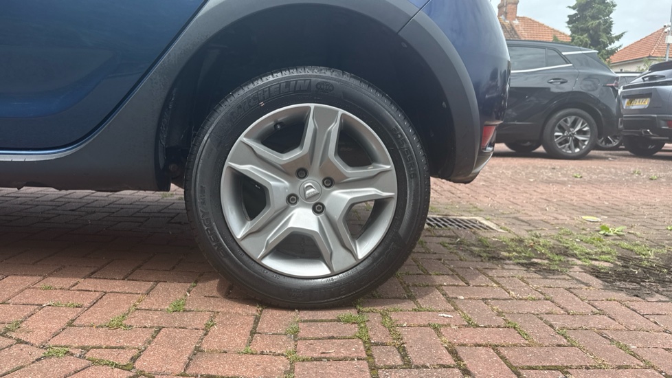 Dacia Sandero Stepway 0.9 TCe Comfort 5dr Petrol Hatchback - Image 7