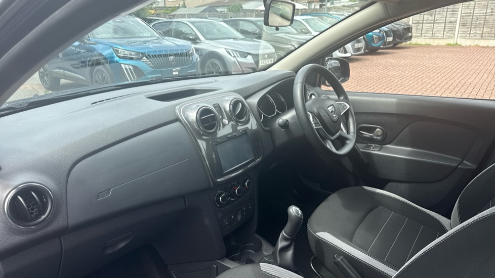 Dacia Sandero Stepway 0.9 TCe Comfort 5dr Petrol Hatchback - Image 9