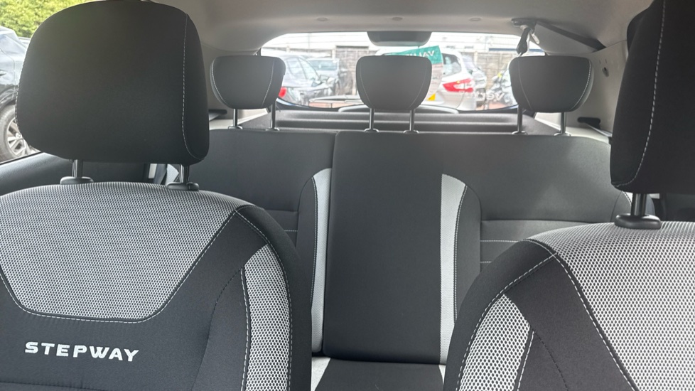 Dacia Sandero Stepway 0.9 TCe Comfort 5dr Petrol Hatchback - Image 15