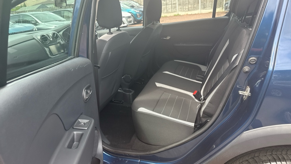 Dacia Sandero Stepway 0.9 TCe Comfort 5dr Petrol Hatchback - Image 16