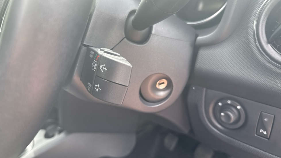Dacia Sandero Stepway 0.9 TCe Comfort 5dr Petrol Hatchback - Image 26
