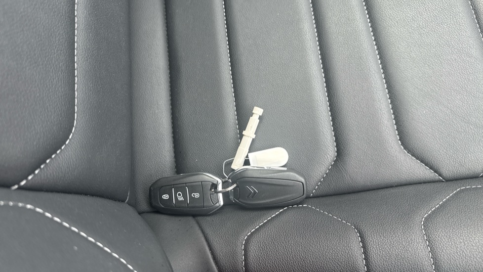 Citroen C4 1.2 PureTech [130] Shine Plus 5dr Auto Petrol Hatchback - Image 19