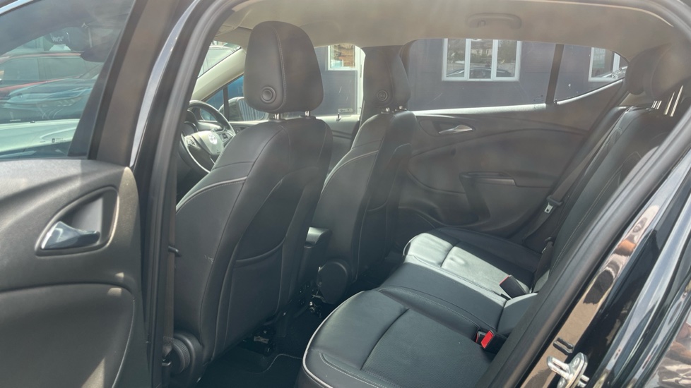 Vauxhall Astra 1.6 CDTi 16V 136 Elite 5dr Auto Diesel Hatchback - Image 16