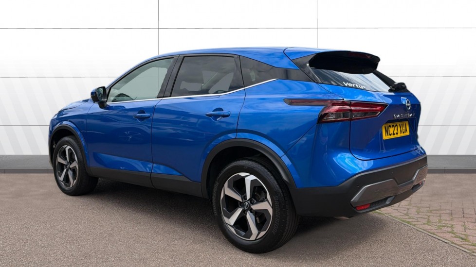 Nissan Qashqai 1.3 DiG-T MH 158 N-Connecta 5dr Xtronic Petrol Hatchback - Image 2
