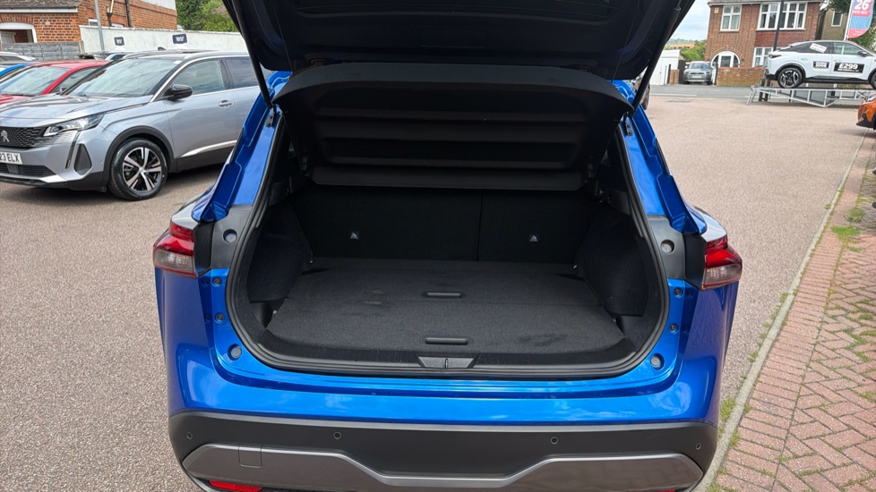 Nissan Qashqai 1.3 DiG-T MH 158 N-Connecta 5dr Xtronic Petrol Hatchback - Image 4