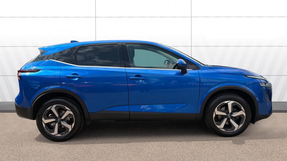 Nissan Qashqai 1.3 DiG-T MH 158 N-Connecta 5dr Xtronic Petrol Hatchback - Image 5