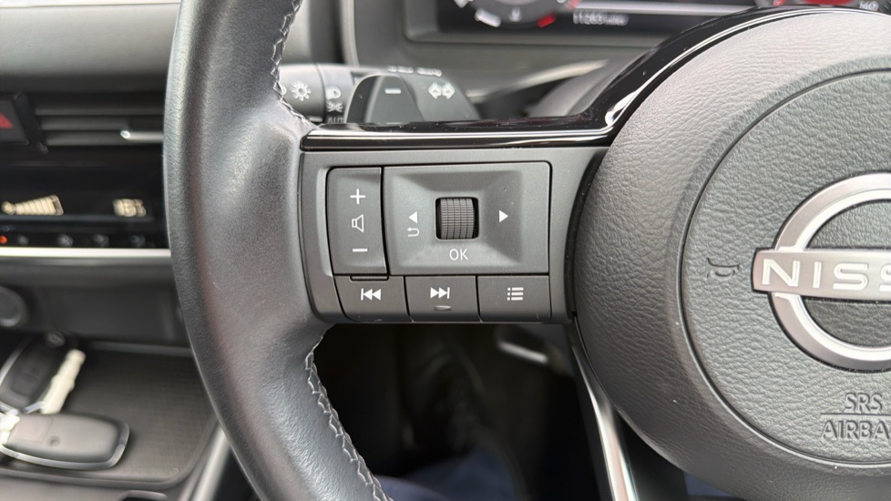Nissan Qashqai 1.3 DiG-T MH 158 N-Connecta 5dr Xtronic Petrol Hatchback - Image 30