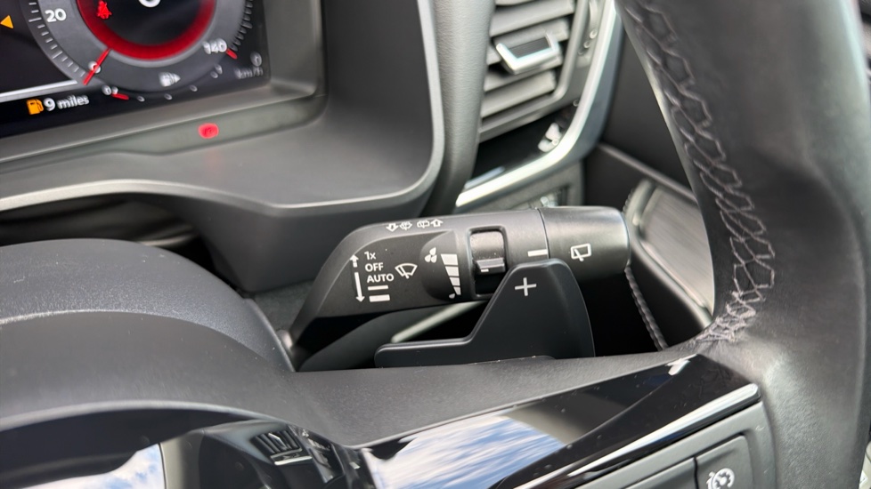 Nissan Qashqai 1.3 DiG-T MH 158 N-Connecta 5dr Xtronic Petrol Hatchback - Image 31