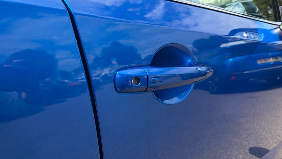 Nissan Qashqai 1.3 DiG-T MH 158 N-Connecta 5dr Xtronic Petrol Hatchback - Image 38