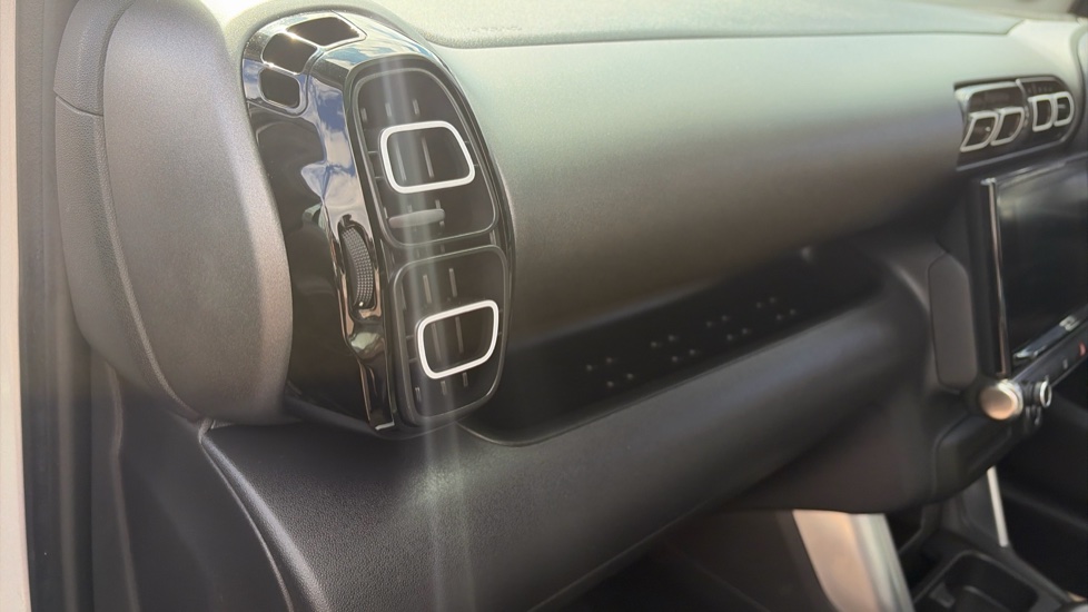 Citroen C3 Aircross 1.2 PureTech Flair 5dr Petrol Hatchback - Image 19