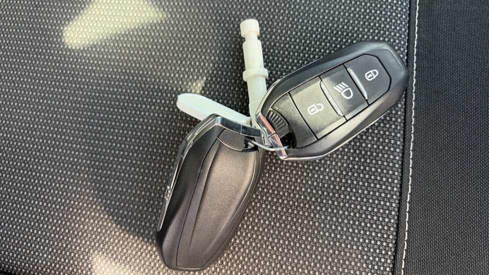 Citroen C3 Aircross 1.2 PureTech Flair 5dr Petrol Hatchback - Image 20